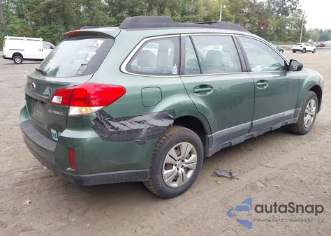 2010 Subaru Outback 2.5I z USA, uszkodzony, nr VIN 4S4BRCAC4A3349862